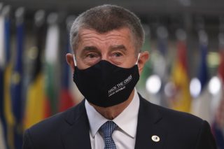 Babiš směrem k Válkovi: Není mu rozumět, má mít tlumočníka