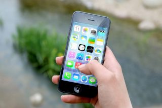 Majitelé iPhonů v Česku, mějte se na pozoru! Hackeři kradou přihlašovací údaje
