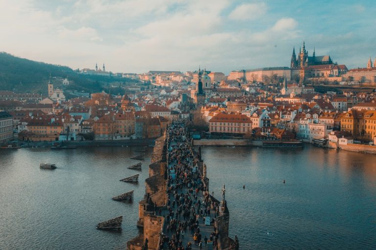 Česku jaderný útok zřejmě nehrozí. Státní úřad pro jadernou bezpečnost ale kvůli četným dotazům vydal sérii doporučení 1 praha