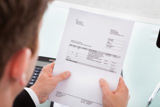 Pohled na vyúčtování za elektřinu může být radostnější. K úspoře vedou drobné denní změny