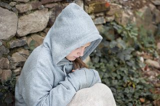 „43 procent lidí vnímá, že se jejich partnerské vztahy v době pandemie zhoršily,“ říká socioložka Radka Dudová. U některých partnerů podle ní došlo i k domácímu násilí
