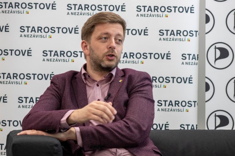 Chtěli zbavit politiku korupce, ale sami přišli krást: Kauzy Starostů jsou plné kliček a nepravostí 1 vit rakusan stan