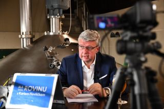 Hnutí ANO dostalo pokutu 35 tisíc korun za Havlíčkova slova o pivu a kandidatuře. Strana se vůči trestu vymezila