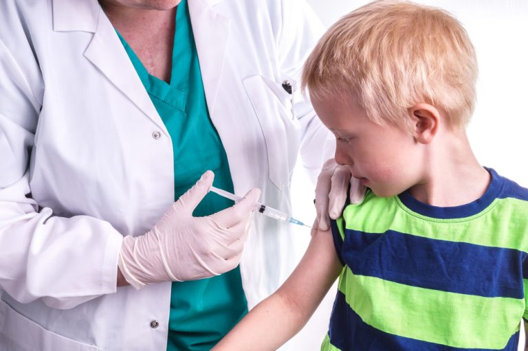 Své dítě bych naočkovat nenechal, říká šéf německé vakcinační komise. Důvod překvapí hlavně odpůrce očkování 1 ockovani dite