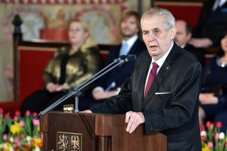 Zemanův projev sklidil vlnu nevole. „Hodně laciné, i na Zemana,“ řekl europoslanec Pospíšil. Co si o projevu myslí další politici?