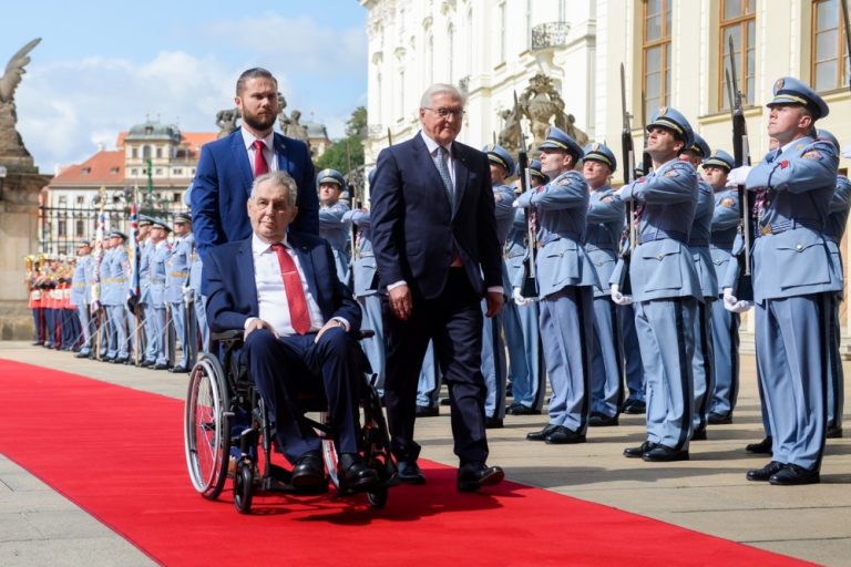 zeman prehlidka nemecky prezident