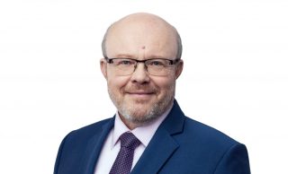 Čtvrtá dávka bude potřeba. Válek se vyjádřil k její aplikaci