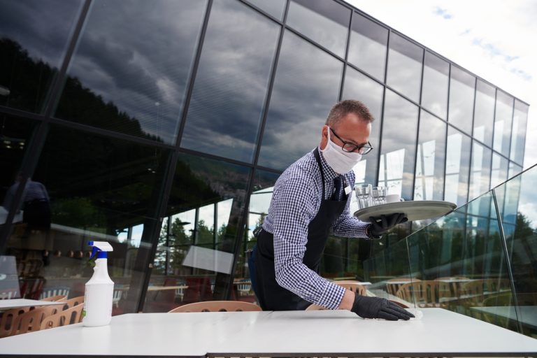 Rakouský lockdown brzy skončí. Pro očkované to ale bude složitější 1 depositphotos 377476626 s