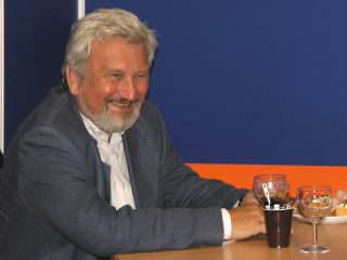 Psychiatra Cimického vyšetřuje policie kvůli sexuálnímu napadení. Podle Babiše by neměl dostat státní vyznamenání