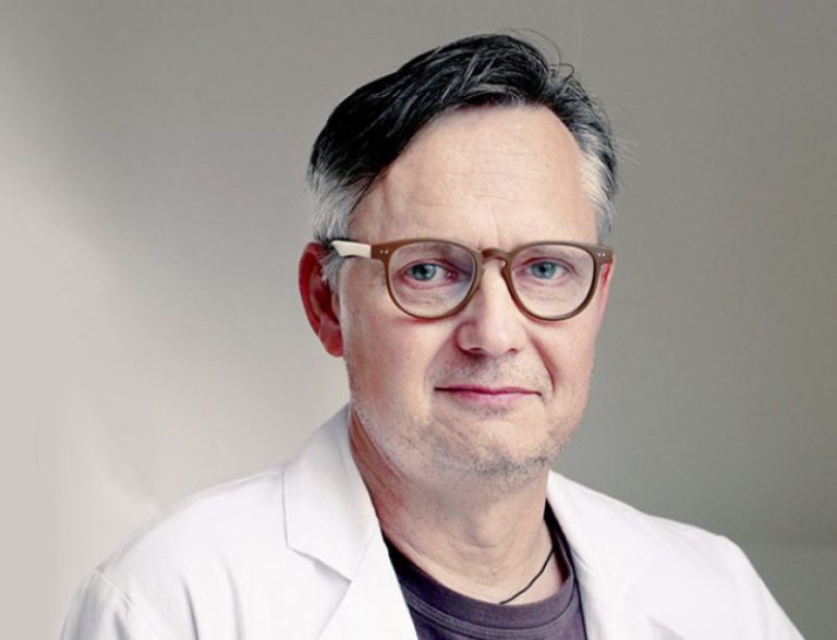 Imunolog Drbal: Protilátky nevypovídají nic o tom, jak člověk onemocnění covid-19 zvládne 1 t rozh drbal 795ab 1 e1637153295401