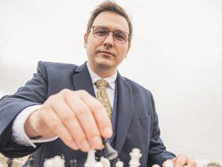Královská hra v podání Lipavského sklidila posměch. „Nezná ani základní pravidla,“ kroutí hlavou šachisté