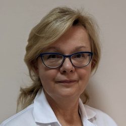 Pacienti s covidem jsou pro nás mnohem náročnější než běžní pacienti, míní kolínská primářka Emilie Niedobová. Hospitalizovaní pacienti jsou prý často neočkovaní