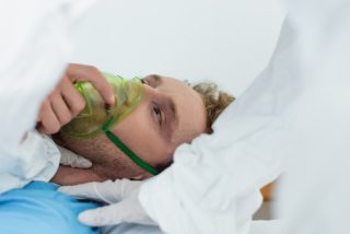 Ve Velké Británii rychle rostou počty nově nakažených. Denně přibývá až 80 tisíc pozitivně testovaných