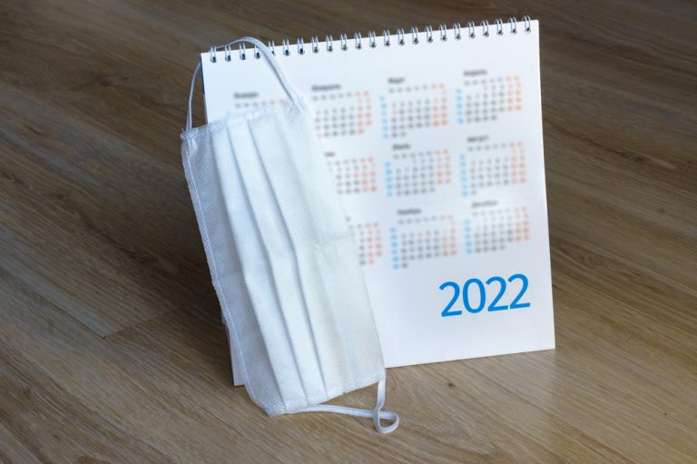 Přehled: V 2022 si moc volna neužijeme. Na které dny připadají státní svátky? 1 kalendar rouska