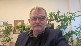 Omikron tvrdě dopadá na školy. Podle prezidenta Asociace ředitelů základních škol Luboše Zajíce je nošení roušek ve školách diskutabilní