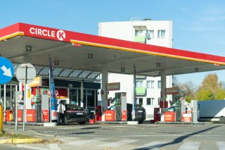 Nákup benzínu v Polsku se může pořádně zkomplikovat. Celníci vám mohou zabavit i auto