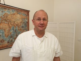 Zdravotníkům v soukromém sektoru hrozí finanční problémy. Vláda podle doktora Jojka šetří na zdraví občanů