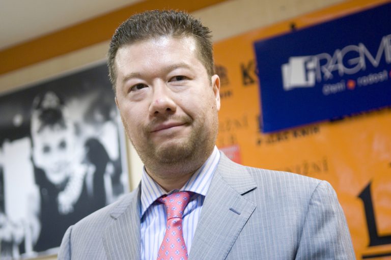 „Snůška lží a strašení,“ řekl o Okamurově projevu ministr Jurečka. Vláda opustila Sněmovnu 1 okamura