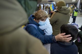 Ukrajinka Světlana: Stříleli na nás u Hostomele, o manželovi nevím. Viděla jsem zemřít kamaráda. Jméno Putin už nechci slyšet