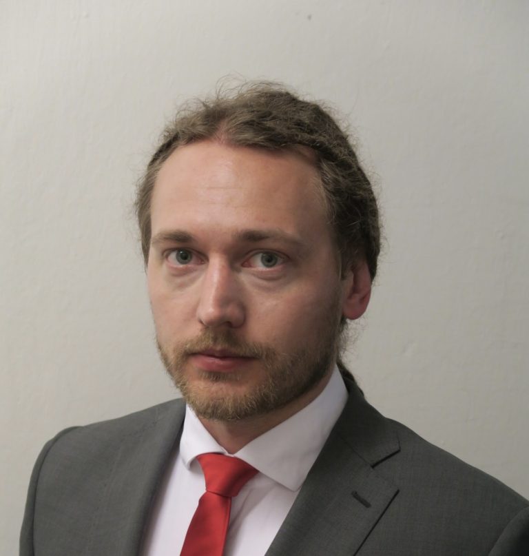 Ekonom Vít Hradil: Ceny energií už asi nikdy nebudou tak nízké, jako před covidem. Předpověděl, že by ceny mohly v následujících měsících poklesnout 1 vit hradil ekonom