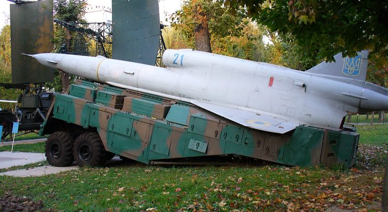 Chorvaté tvrdí, že v troskách dronu našli úlomky výbušnin sovětské výroby. Záhadu má pomoci objasnit také černá skříňka 1 dron tupolev tu 141