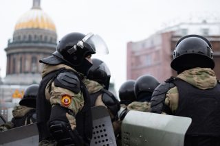 Ani Rusové už nechtějí mlčet a vyrazili do ulic. V desítkách měst demonstrovali proti válce