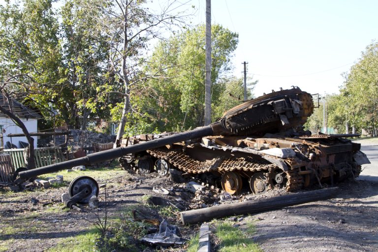 zniceny tank donbas
