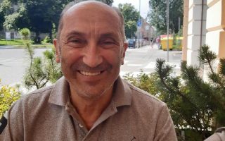 ,,Odsuzujeme masakry civilistů na Ukrajině. Prosíme Ukrajince za odpuštění,“ říká předseda Sdružení svobodných Rusů Vitalij Ginzburg