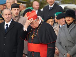 ,,Ruští vojáci, kteří znásilňují ženy, jsou také oběti,“ prohlásil kardinál Duka