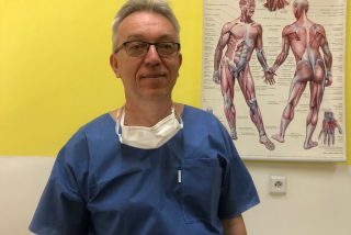 „Covid mezi uprchlíky není problém,“ říká poslanec a lékař Teleky. Horší je to podle něj v případě povinného dětského očkování