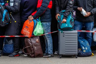 Ministr Rakušan chce rozmístit uprchlíky z nejvytíženějších krajů po celé republice