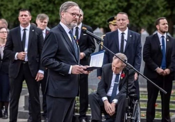 zeman spi hlava povisla m
