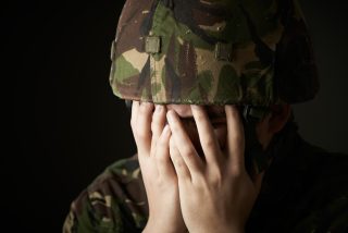 Ruští vojáci si odváží z Ukrajiny jen trauma. Z jejich výpovědí mrazí