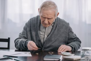 Důchodci si už za pár dnů opět polepší. Stát jim nepřidá zrovna málo