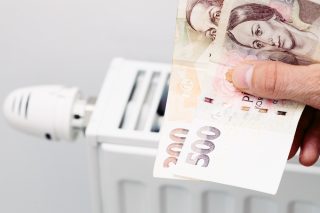 Zdražování energií v roce 2023 díky vládnímu stropu poleví