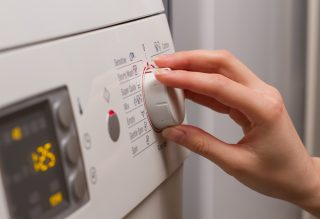 Jak ušetřit za elektřinu? Seznam spotřebičů, na které si dát největší pozor