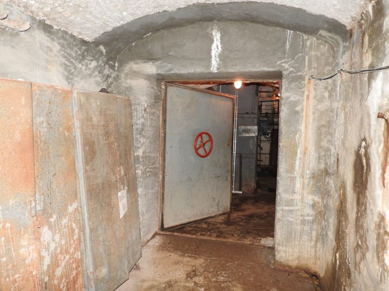 Jak se Češi dozví, že začala jaderná válka? Důležité varovné signály lidem řeknou, co mají dělat 1 atomovy kryt podzemi
