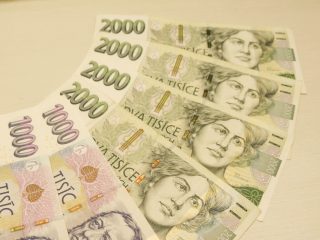 Podvodníci začali využívat trik, kterému je jednoduché naletět. Vydávají se za známé osobnosti