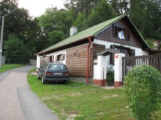 Chataři na pozoru: 41 000 Kč měsíční záloha za energie. Ohroženy jsou až 2 miliony lidí
