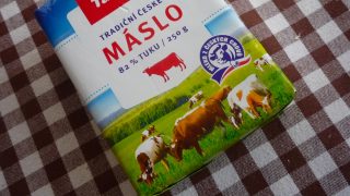 Máslo za více než 2500 Kč za několik kilogramů je v Česku realitou. Dovolí si ho jen bohatí