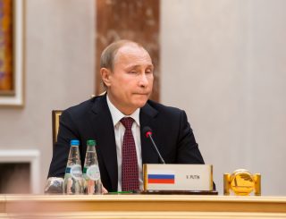 V Kremlu to vře a napětí by se dalo krájet. Putinovi dlouholetí kamarádi mu vyčítají hlavně jednu věc