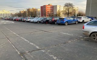 Stát draží stovky aut za hubičku a skoro nikdo o tom neví. Stačí pár korun v kapse a trochu štěstí
