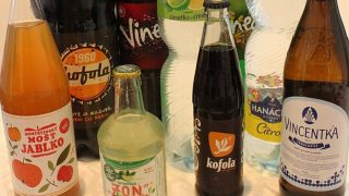 Jedna z neoblíbenějších limonád v Česku letos prudce zdražila. Na vině je mimo jiné cena cukru