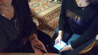 Tato SMS zpráva vám ukradne všechny peníze během vteřiny. Šíří se celým Českem