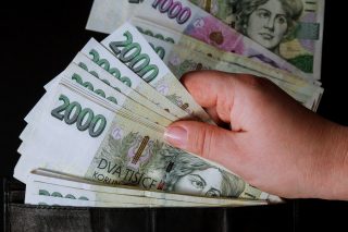 Stát rozdává 2,5 miliardy korun. Kdo všechno má na část z těchto peněz nárok? Zjistili jsme za vás