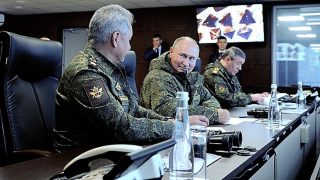 Vše se může bleskově otočit: Putinovy šance zvítězit nad Ukrajinci jsou stále vysoké