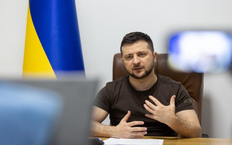 FIFA Zelenskému zatrhla promluvit v rámci finále mistrovství světa. Svůj projev zveřejnil sám 1 zelenskyj ukrajina prezident