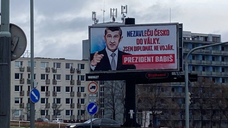 andrej babis billboard volby