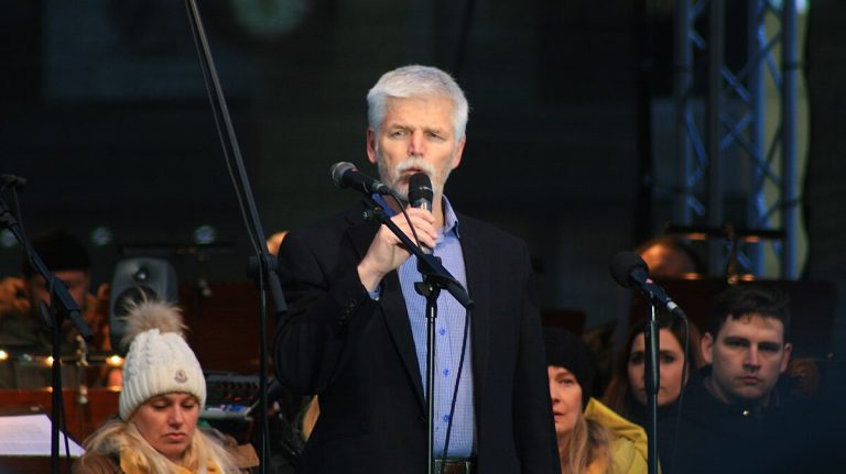 „První úkol pro Pavla: Vyměňte mluvčí,“ vzkazují lidé. Budoucí prezident už stihl odpovědět 1 petr pavel prezident