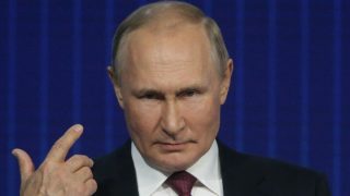 Putin na holičkách: Jeho hlavní dvojník je ze hry ven